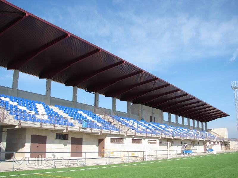 Marquesina en el Campo de Futbol de Vinaròs (Castellón)
