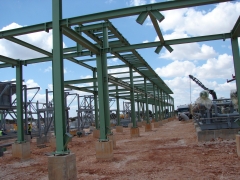 Estructura metálica para rack de tuberias en Yela (Guadalajara). Planta de Enagas.