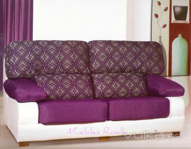 Amplio sofa de 1.95cm. Posibilidad de chaiselongue de 2.75cm.Gran variedad de telas.