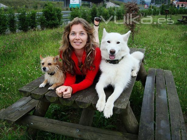 Ana Beln Mateo Adiestradora y Especialista en Modificacin de Conducta