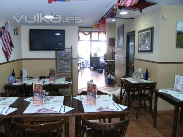 Restaurante Colombiano en traspaso. Tel.933601000. Invercor