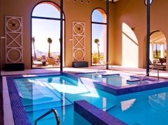 Hotel - hole in spain