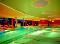 Hotel - hole in spain