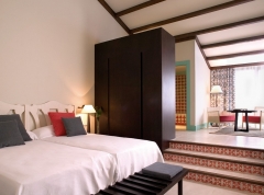 Hotel - hole in spain