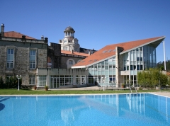 Hotel - hole in spain