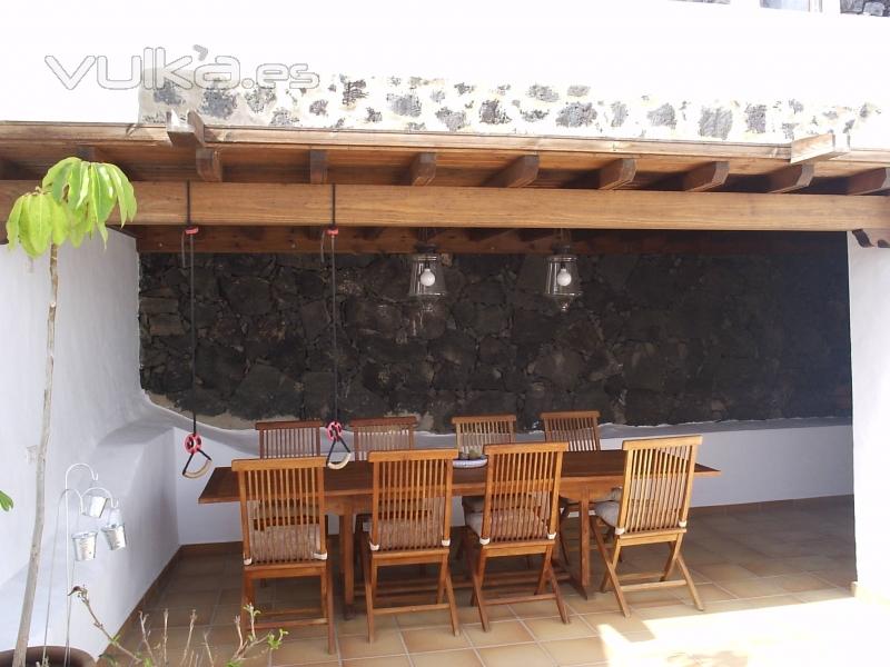 PERGOLA DE MADERA PARA COMEDOR