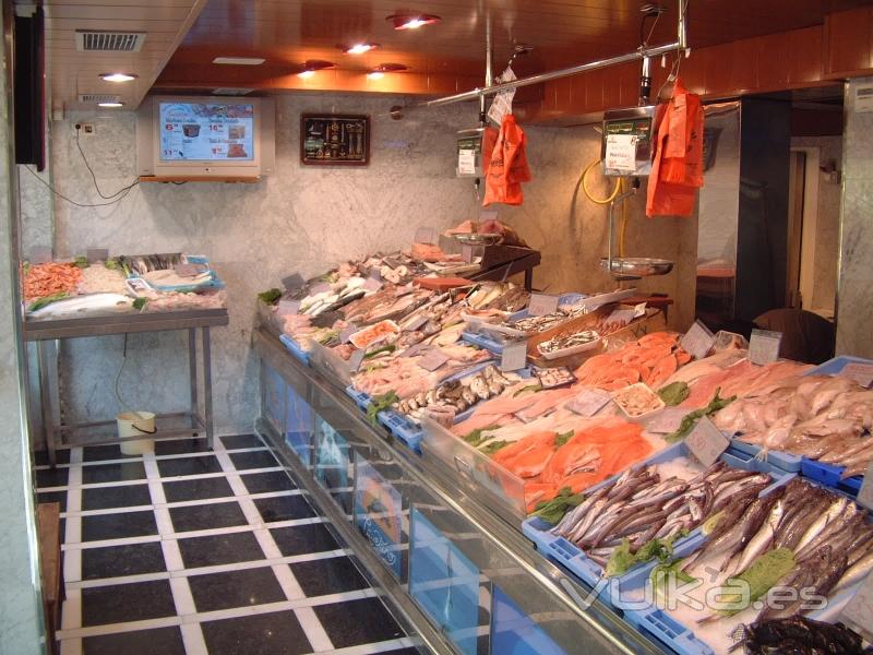 Variedad de pescados y mariscos