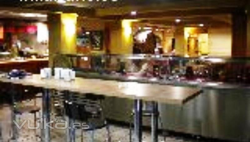 Bar Restaurante en traspaso en Barcelona. Invercor Tel. 933601000