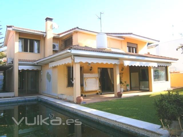 Marbella, Villa, se Vende, Muy Centrico, AMIGOPROP