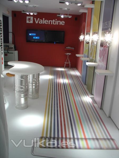 Quatre Lletres. Casadecor, espacio Valentine. Vinilo impreso pisable.