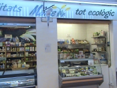 Paradas 16-17 del mercado municipal de tortosa