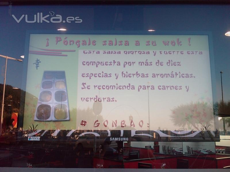 Pantalla con publicidad dinmica en escaparate