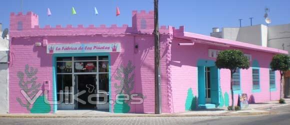 Tienda de La fbrica de las Piatas, en Bollullos de la Mitacin, Sevilla, Espaa.