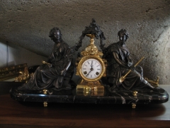 Reloj bronce,hierro, marmol 290eur