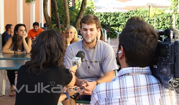 Entrevistando estudiantes de SLU