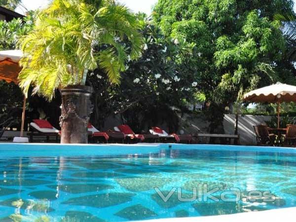 http://www.quechollo.es/deals/lujo-africano-kenyan-house-resort-2-personas-399-euros