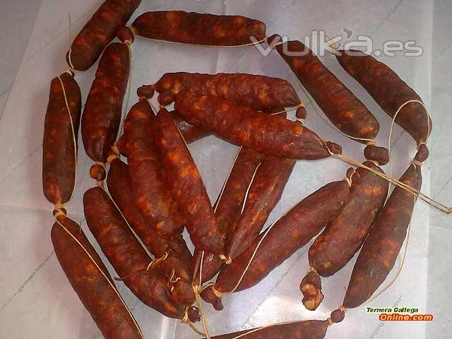 Chorizos Gallegos Caseros, de la Comarca de Arza-Ulloa. Elaborado a base de magro de cerdo, tocino,