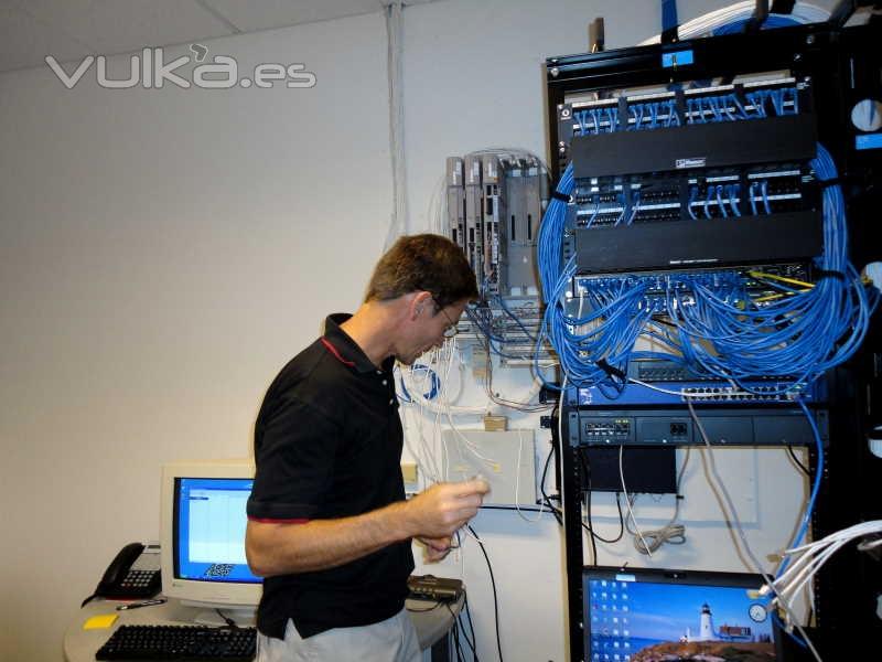 Venta, instalacin, mantenimiento y reparacin de centralitas telefnicas Panasonic, LG-Nortel