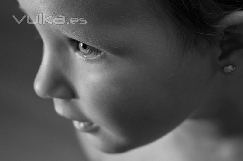 Sesiones infantiles profesionales. Visita nuestra web http://www.artefoto.net/