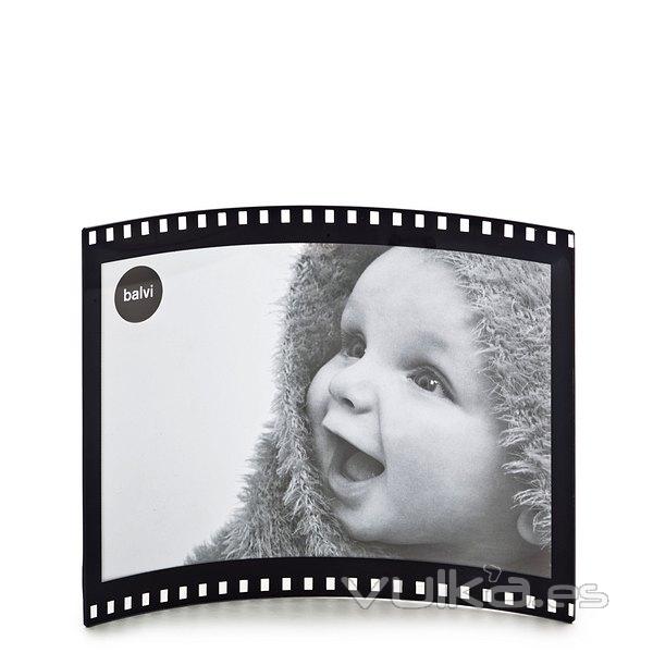 Portafotos film negro oval para fotos 10x15 horizontales en lallimona.com