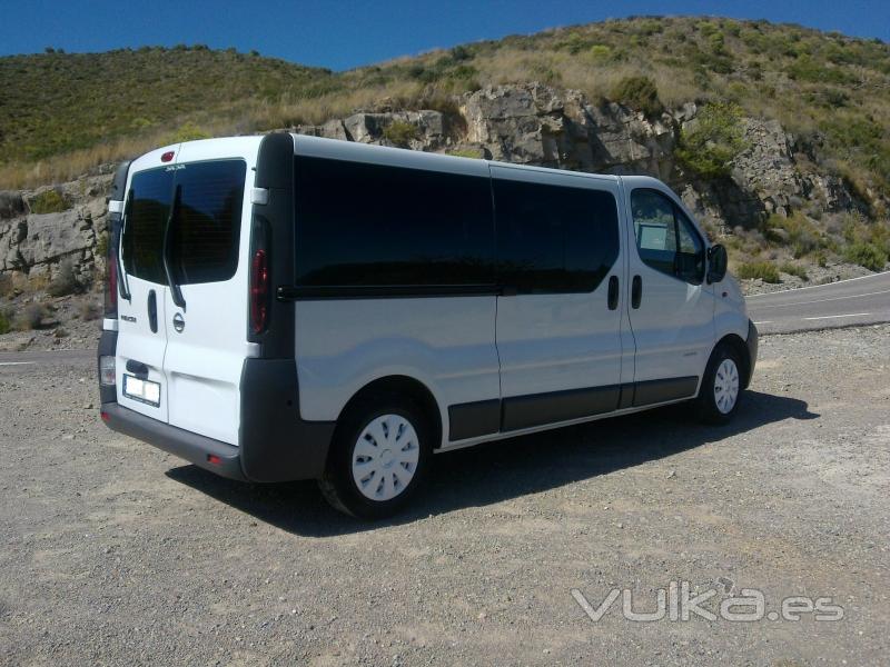 Minibus 9 plazas Llria