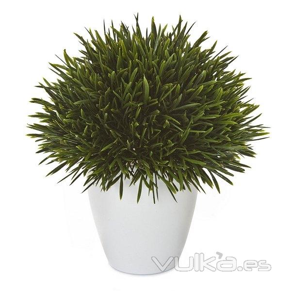 Plantas artificiales. Planta artificial bola podocarpus maceta blanca 15 en lallimona.com