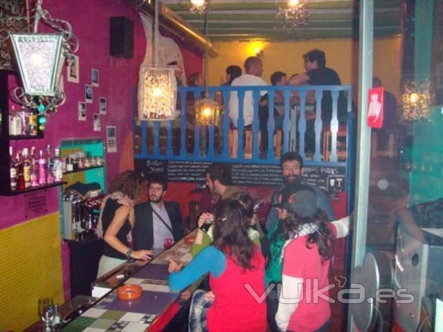Bar Restaurante en traspaso, Casco antiguo Barcelona. T.93360100. Invercor