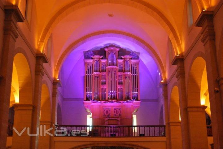 Realizacion de iluminacion arquitectural por led, en el nuevo organo de la Basilica de Cieza