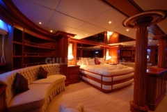 Interior de goleta vip
