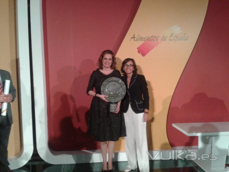 ENTREGA PREMIO ALIMENTOS DE ESPAA A IMELDA RIBON- MUJER EMPRENDERORA 2011