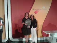 Entrega premio alimentos de espana a imelda ribon- mujer emprenderora 2011