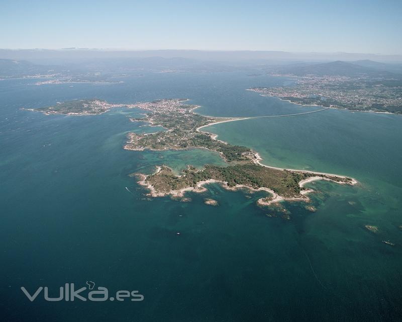 Ubicacin de nuestra empresa, Isla de arosa, en medio de la ra de  aAosa. Sabordaria.com