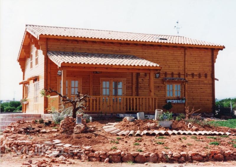 casa de madera dos plantas 