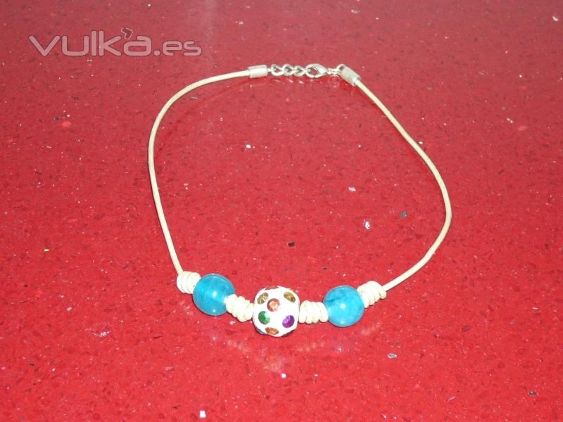 COLLAR DE CUERO