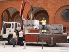 Camión 6 en una obra financiada por el ayuntamiento de Miranda de Ebro