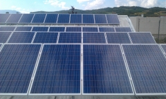 Instalación SOLAR fotovoltaica 2011 con UNIVERSAL ENERGY