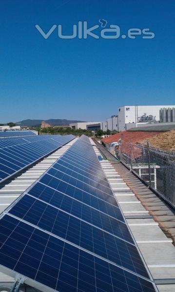 instalacin SOLAR fotovoltaica 2011 con UNIVERSAL ENERGY