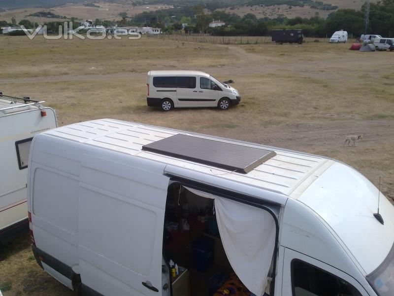 Instalacin SOLAR en caravanas UNIVERSAL ENERGY en Euskadi 2011