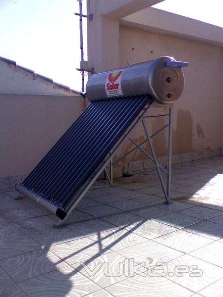 Calentador SOLAR trmico UNIVERSAL ENERGY en Granada 2011