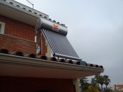 Calentador solar termico universal energy  en tarragona 2011