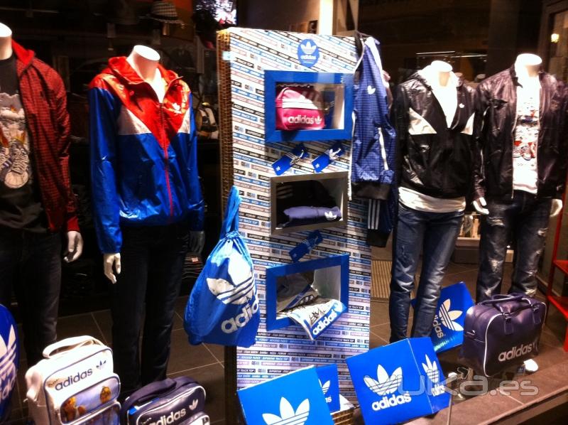 Zona 5 Escaparate ADIDAS 2011