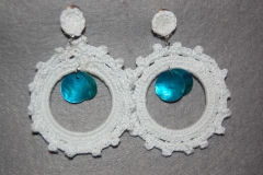 Aretes artesanales en ganchillo