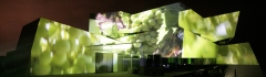 Proyeccion sobre fachada bodegas darien