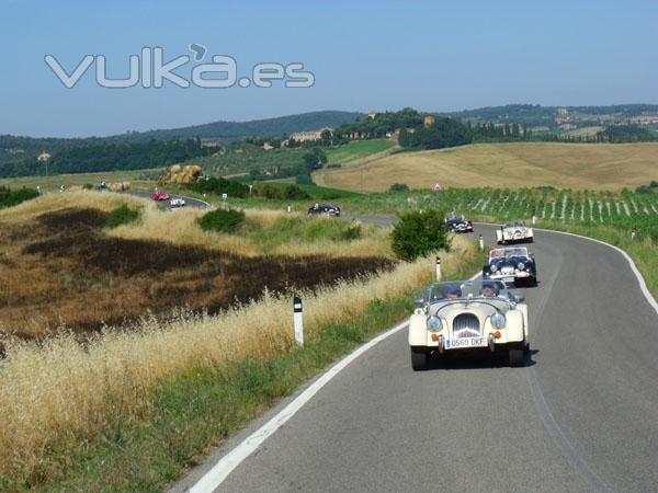 VIAJE EN COCHE POR LA TOSCANA MORGAN