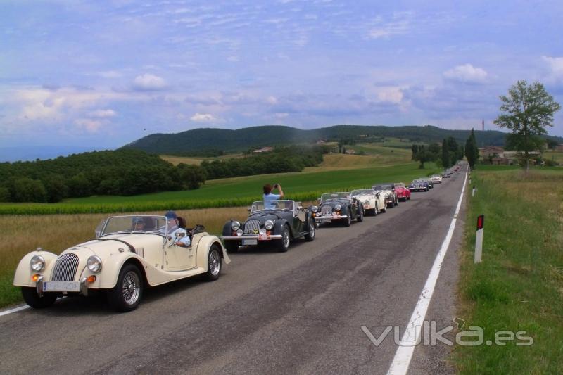 VIAJE EN COCHE POR LA TOSCANA MORGAN