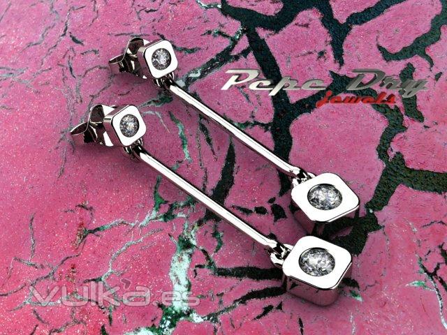 Pendientes largos con diamantes