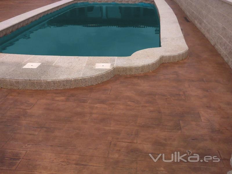 Hormign impreso molde madera, ideal para piscinas