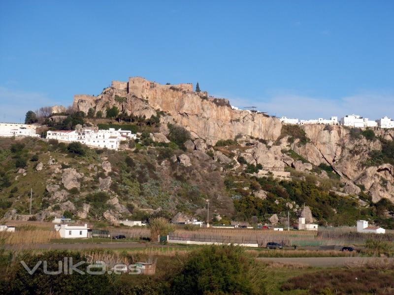 Apartamento playa Huerta de la Guardia Salobrea vista al Castillo de Salobrea