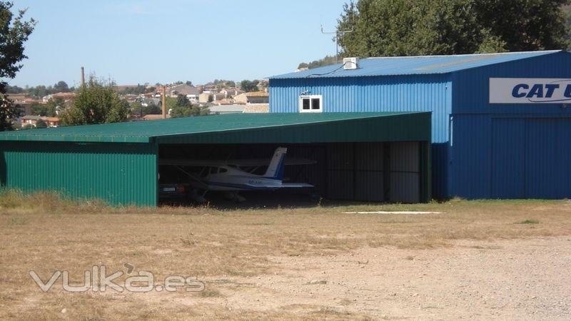 Hangar de Aeroesport en el Campo de Vuelo de MOi - El Prat