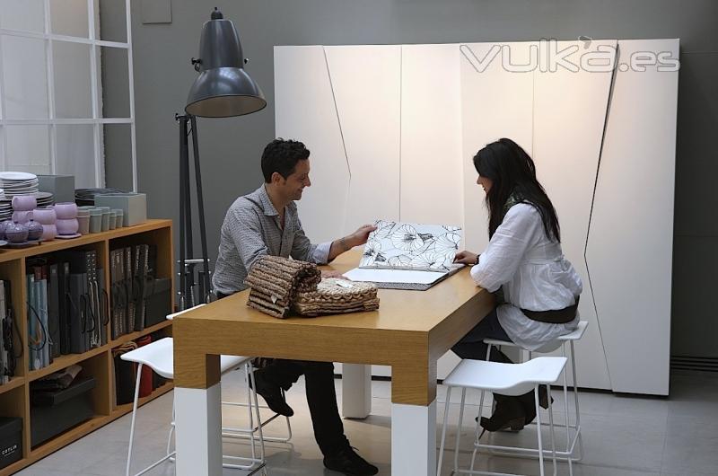 Urbana 15 es una tienda showroom de más de 800m2 donde encontrarás las últimas tendencias en decorac